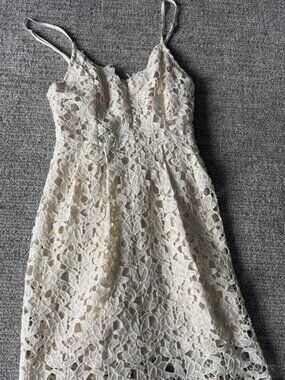 Stunning ASTR Cream Crochet Mini Dress Sz Small